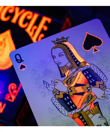 Bicycle Neon Solar-Orange Playing Cards – Cărți de joc premium | Emagie.ro 2