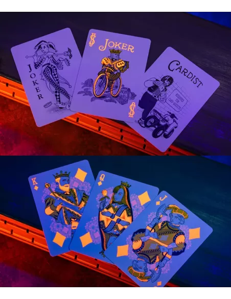 Bicycle Neon Solar-Orange Playing Cards – Cărți de joc premium | Emagie.ro