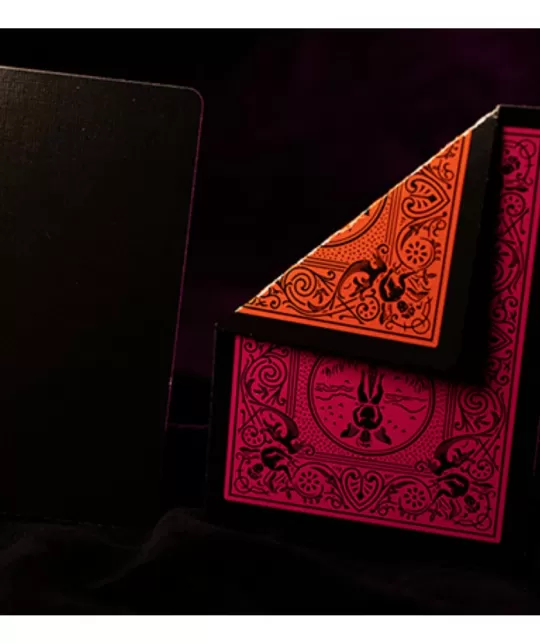 Bicycle Reverse Pink Playing Cards – Cărți de joc premium | Emagie.ro