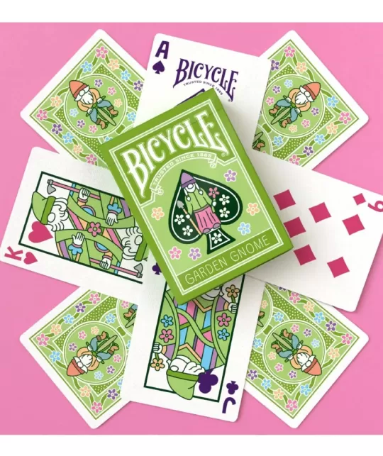 Bicycle Garden Gnome Playing Cards – Cărți de joc premium | Emagie.ro