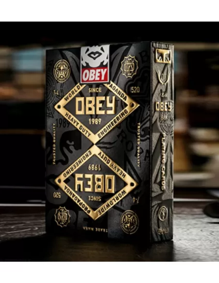 Obey Gold Edition Playing Cards by theory11 – Cărți de joc premium | Emagie.ro