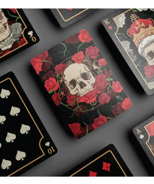 Skulls and Roses Playing Cards – Cărți de joc premium | Emagie.ro