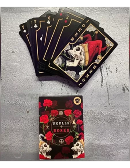 Skulls and Roses Playing Cards – Cărți de joc premium | Emagie.ro