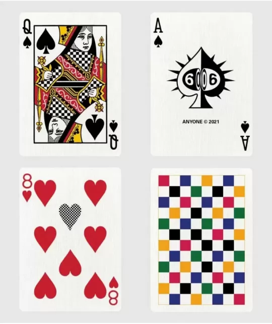 Multi Color Checkerboard – Cărți de joc premium | Emagie.ro