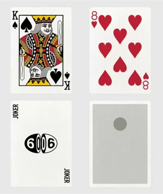 Grey Dot Anyone – Cărți de joc premium | Emagie.ro