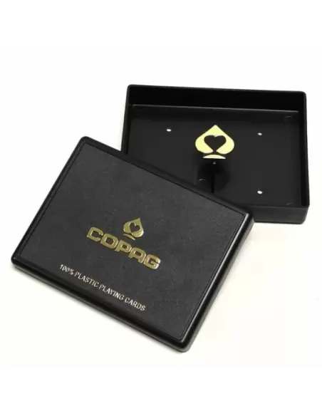 Copag Plastic Set Black Gold de Poker – Cărți de joc rezistente | Emagie.ro