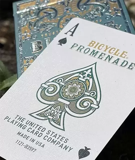 Bicycle Promenade – Cărți de joc premium | Emagie.ro