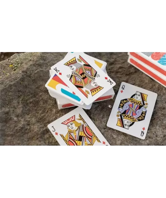 Crujir – Playing Cards premium | Emagie.ro