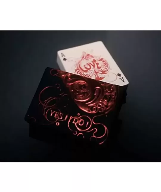 Love Promise Rosu – Cărți de joc premium | Emagie.ro