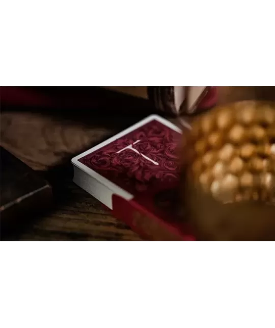 Luxury Sword T Red by TCC – Cărți de joc premium | Emagie.ro