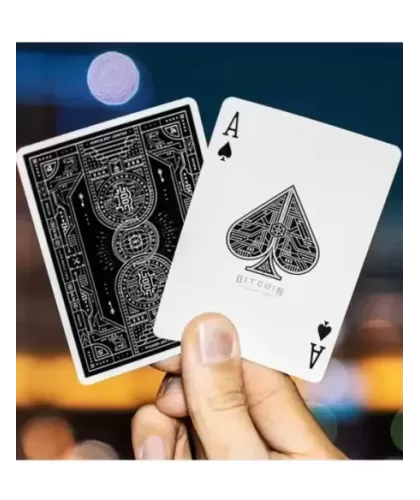 Bitcoin Black by Patrick Kun – Cărți de joc premium | Emagie.ro