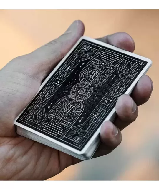 Bitcoin Black by Patrick Kun – Cărți de joc premium | Emagie.ro