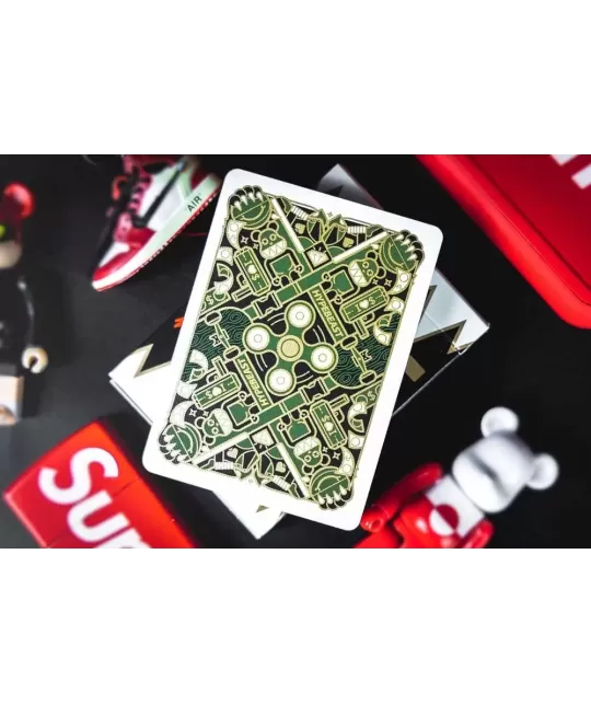 Hypebeast by Riffle Shuffle – Premium Playing Cards | Emagie.ro