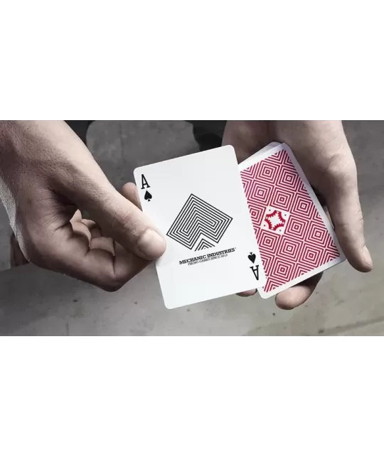 Mechanic Optricks Red – Cărți de joc premium | Emagie.ro