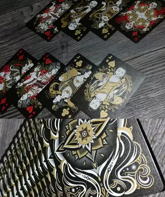 Bicycle Realms Black – Cărți de joc premium | Emagie.ro