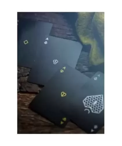 Killer Bees – Cărți de joc premium | Emagie.ro 2