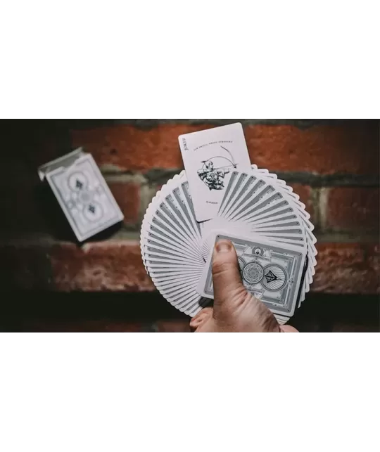 Superior Silver Arrow – Cărți de joc premium | Emagie.ro