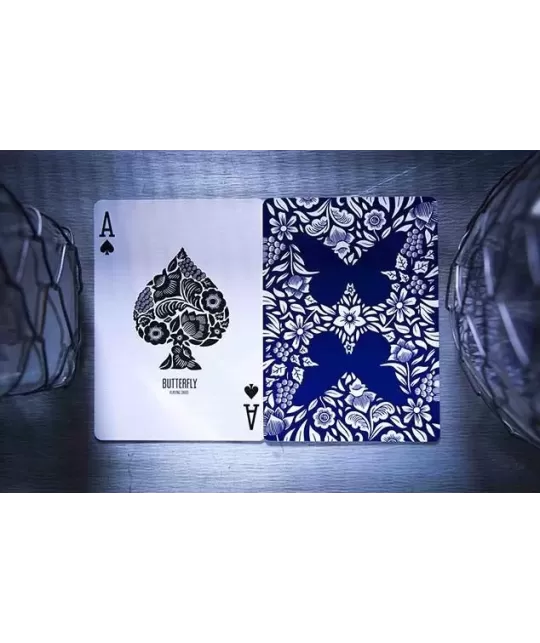 Butterfly Deck by Ondrej Psenicka – Cărți de joc premium | Emagie.ro