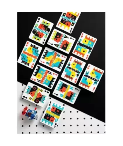 Off the Wall by Art of Play – Cărți de joc premium | Emagie.ro 2