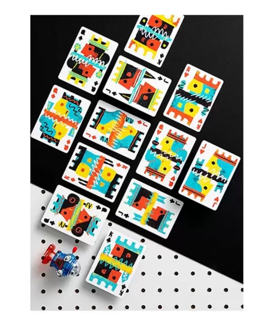 Off the Wall by Art of Play – Cărți de joc premium | Emagie.ro