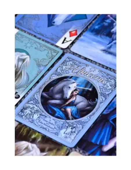 Bicycle Anne Stokes Unicorns – Cărți de joc premium | Emagie.ro