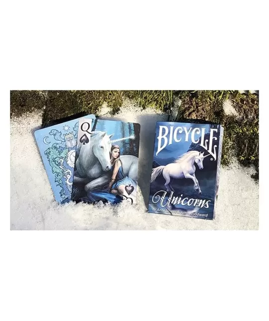 Bicycle Anne Stokes Unicorns – Cărți de joc premium | Emagie.ro