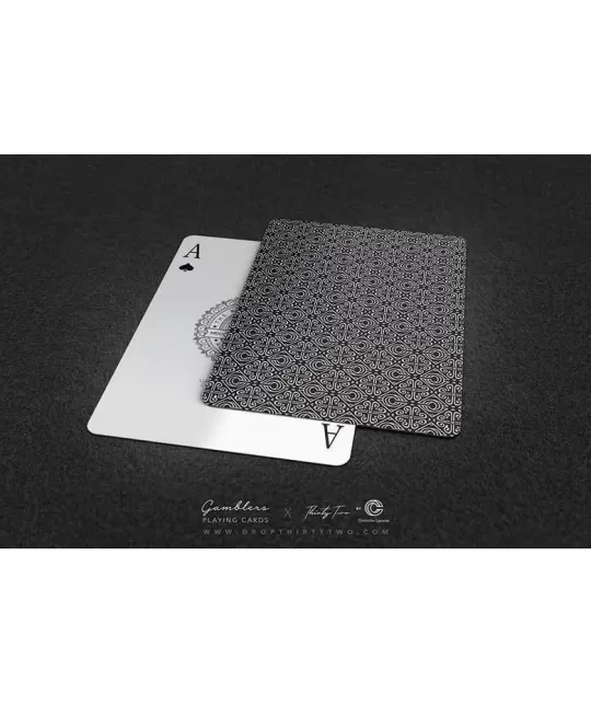 Gamblers Playing Cards Borderless Black – Cărți de joc premium | Emagie.ro