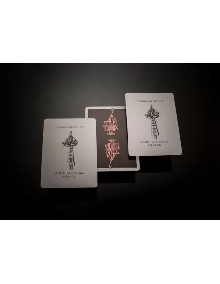 Ace Fulton Casino Femme Fatale Edition – Cărți de joc premium | Emagie.ro