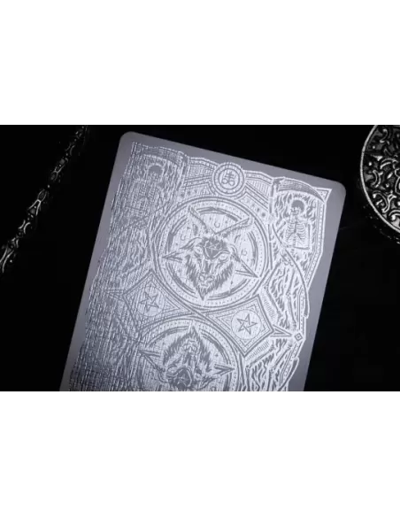 666 Silver Foil by Riffle Shuffle – Cărți de joc premium | Emagie.ro