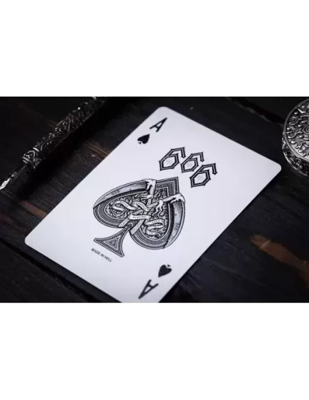 666 Silver Foil by Riffle Shuffle – Cărți de joc premium | Emagie.ro