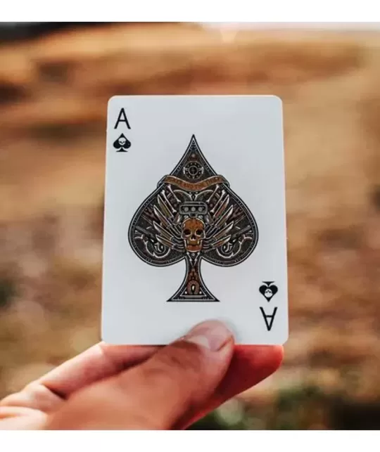 Dystopia – Cărți de joc premium | Emagie.ro