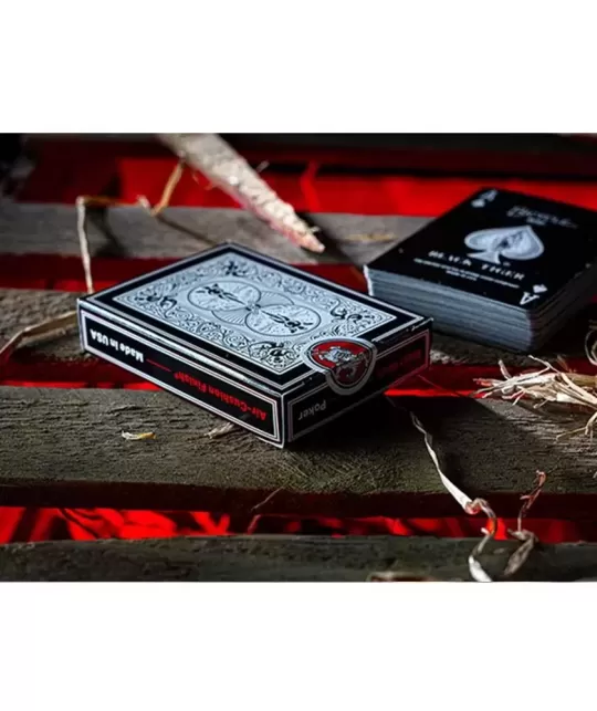 Black Tiger Revival Edition – Cărți de joc premium | Emagie.ro