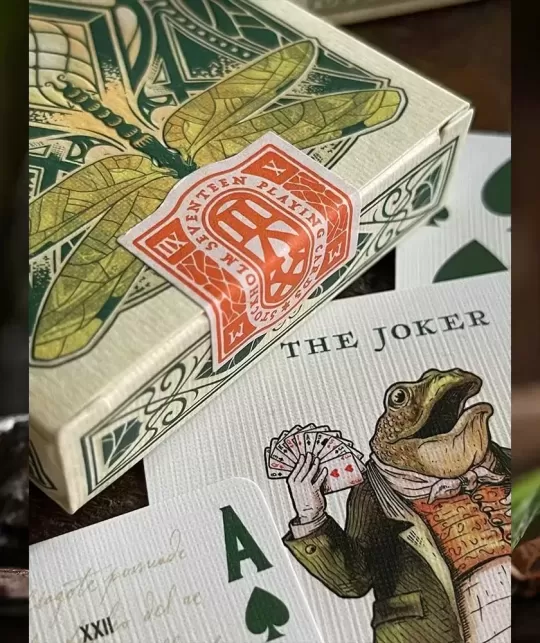 Notorious Gambling Frog Green by Stockholm17 – Cărți de joc premium | Emagie.ro