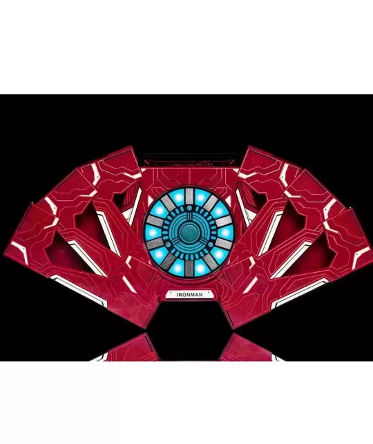 Iron Man V4 – Cărți de joc premium | Emagie.ro