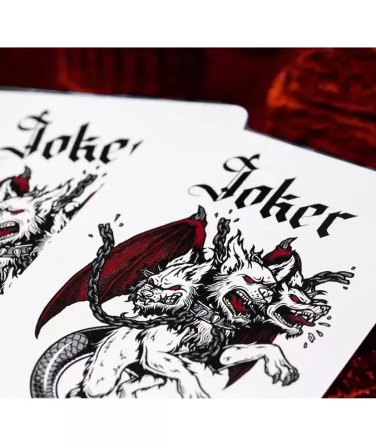 Inferno Bloodborne Foiled Edition – Cărți de joc premium | Emagie.ro