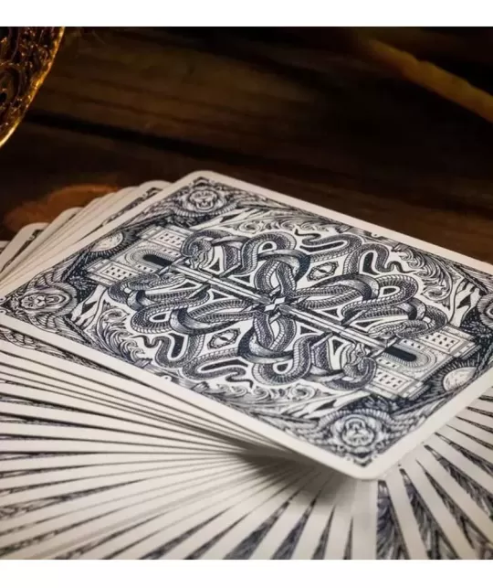 Babylon Cerulean Blue – Premium Playing Cards | Emagie.ro