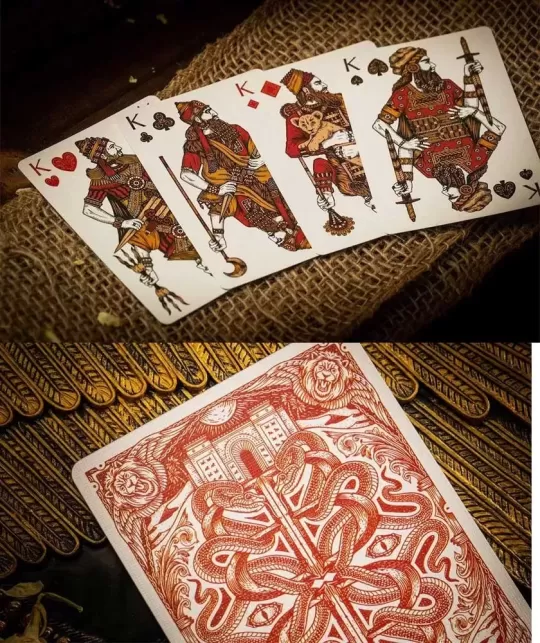 Babylon Ruby Red – Cărți de joc premium | Emagie.ro