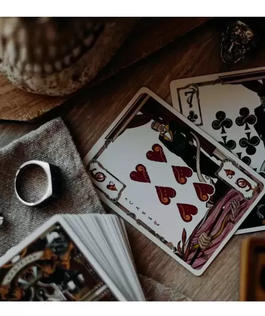 The Magicians – Playing Cards colecție exclusivă | Emagie.ro