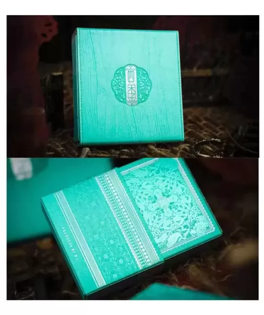 Four Seasons Leather Boxed Set – Cărți de joc premium | Emagie.ro