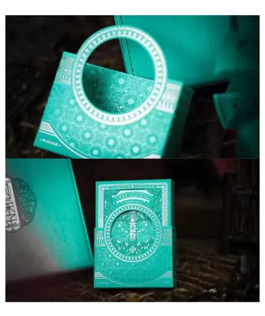 Four Seasons Leather Boxed Set – Cărți de joc premium | Emagie.ro