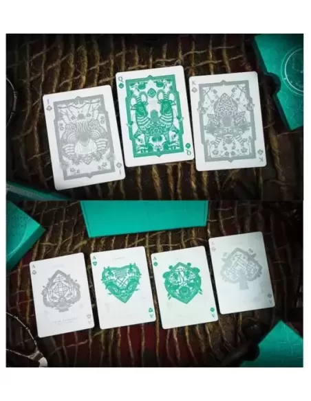 Four Seasons Leather Boxed Set – Cărți de joc premium | Emagie.ro