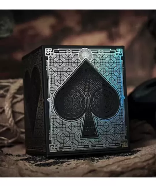 The Silk Black Boxset – Cărți de joc premium | Emagie.ro