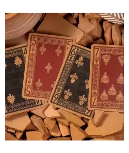 Iliad by Kings Wild Project – Cărți de joc premium | Emagie.ro 2