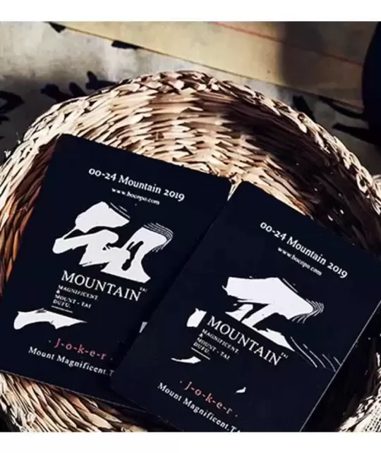 Mountain Wang Yue Black – Premium Playing Cards | Emagie.ro