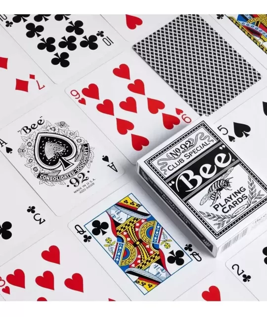 Bee Black Signature Edition – Cărți de joc premium | Emagie.ro