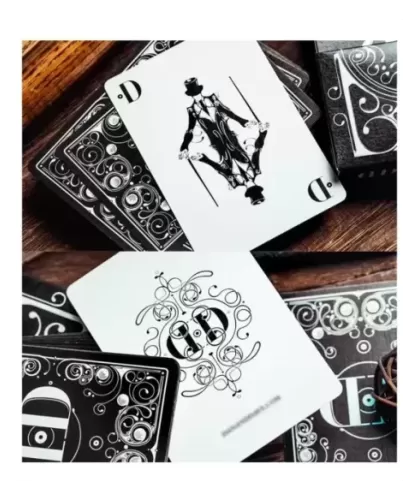 Smoke & Mirror Mirror - Black Standard Limited Edition Playing Cards | Emagie.ro