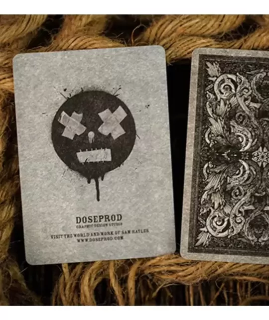 Apocalypse Bicycle Wooden Box Set – Cărți de joc premium | Emagie.ro