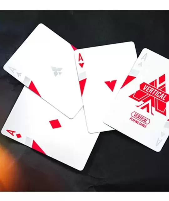 Vertical Red – Cărți de joc premium | Emagie.ro