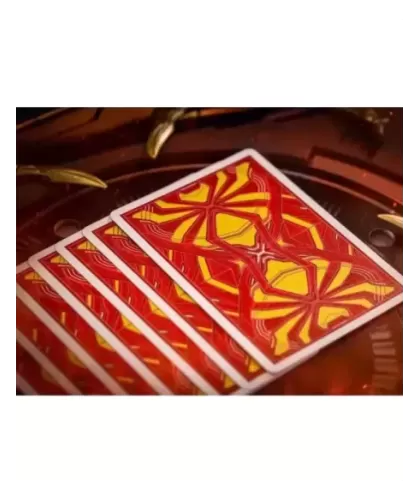 Spider-Man Iron Spider Armor Classic – Cărți de joc premium | Emagie.ro 2