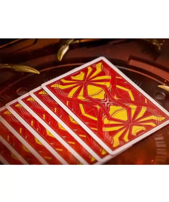 Spider-Man Iron Spider Armor Classic – Cărți de joc premium | Emagie.ro